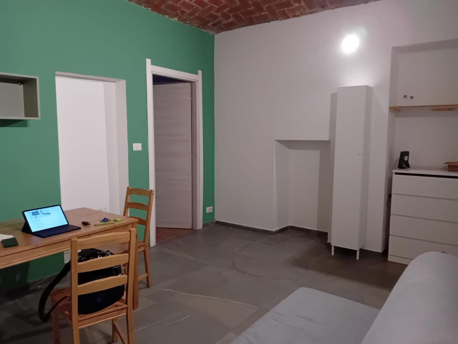 Apartamento Luoghi Comuni Porta Palazzo Turín Habitación foto